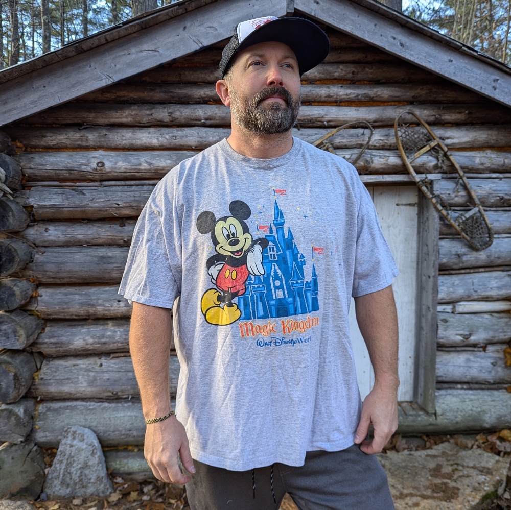 90s Disney Magic Kingdom Vintage Mickey Mouse T-shirt USA made. Oversized XXL